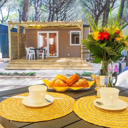 מרינה די ביבונה Camping Arcobaleno מראה חיצוני תמונה